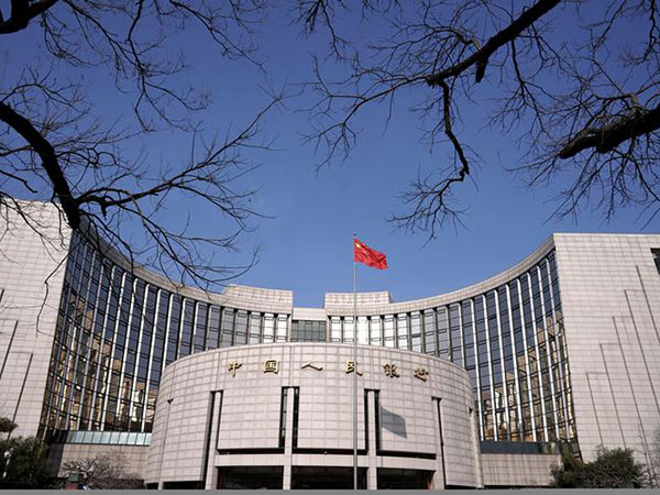 China central bank drains 300 bln yuan from market