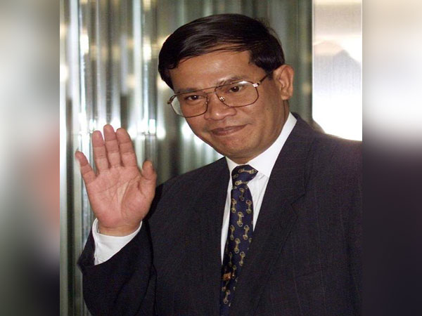 Cambodian PM lowers growth forecast to 6 pct this year due to external factors