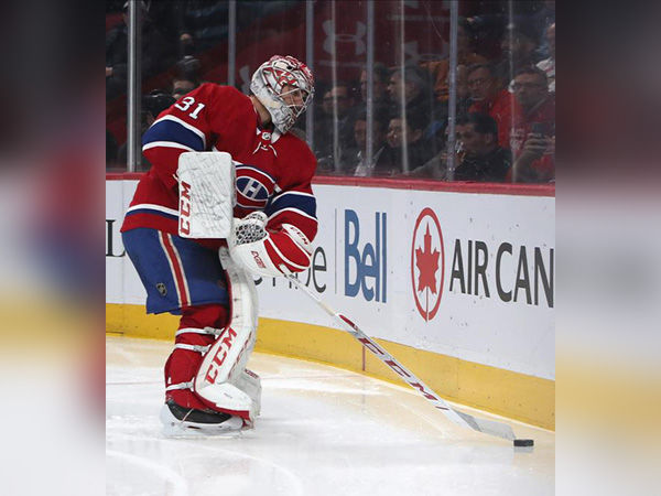 Carey Price gets rare hook as Bruins trounce Habs behind Pastrnak's hat trick