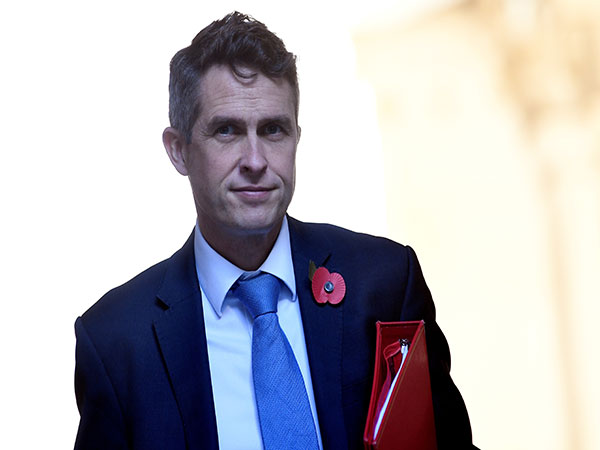 Gavin Williamson: UK better than France, US and Belgium, says minister on vaccine race win