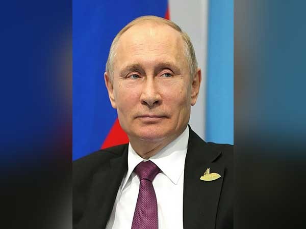 West wants to 'tear apart' Russia: Putin