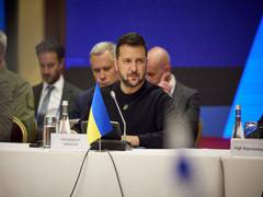 Zelensky pleads for European unity at security-focused summit