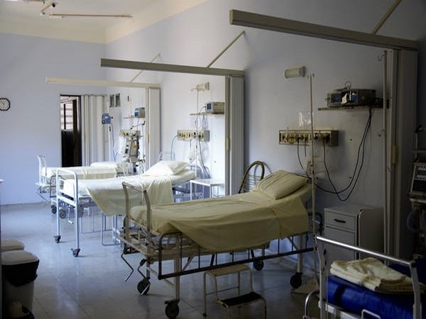 Los Angeles hospital beds at lowest availability since pandemic began