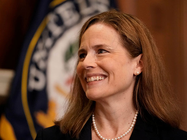 Democrats, trying everything, fail to derail Amy Coney Barrett confirmation