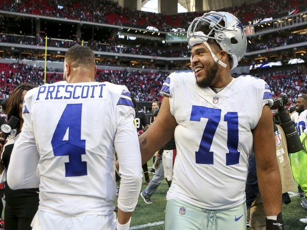 Dallas Cowboys' La'el Collins surprises mother with tremendous Christmas gift
