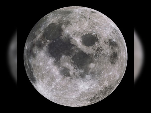 Artspeak: The uncertain Moon