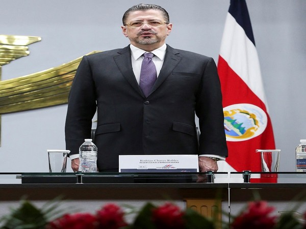 Rodrigo Chaves sworn in as president of Costa Rica