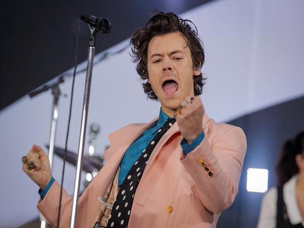 Harry Styles says he's 'OK' after being mugged at knifepoint