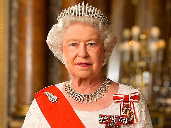 ueen Elizabeth II, Prince Philip celebrate 73rd anniversary with special card from great-grandchildren