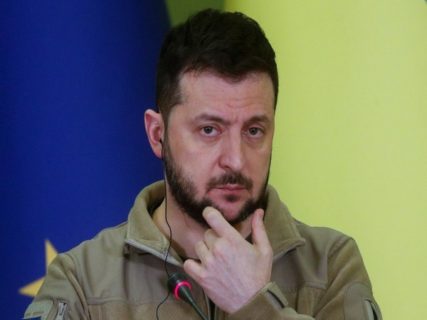 Russia targets Ukrainian power grid as Zelensky calls for strength