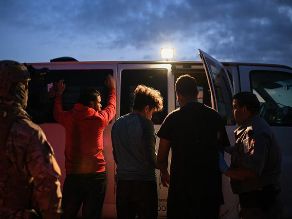 Republicans introduce bill to pull funds from states that give driver's licenses to illegal immigrants