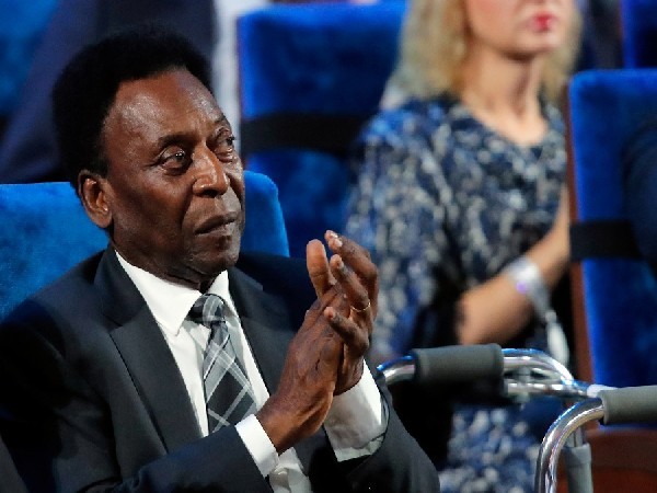 Pele recovering well after 'little step back', says daughter