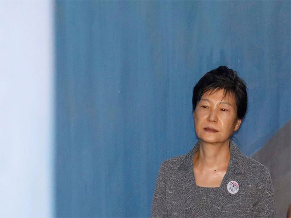 Ex-President Park endorses key aide for Daegu mayor