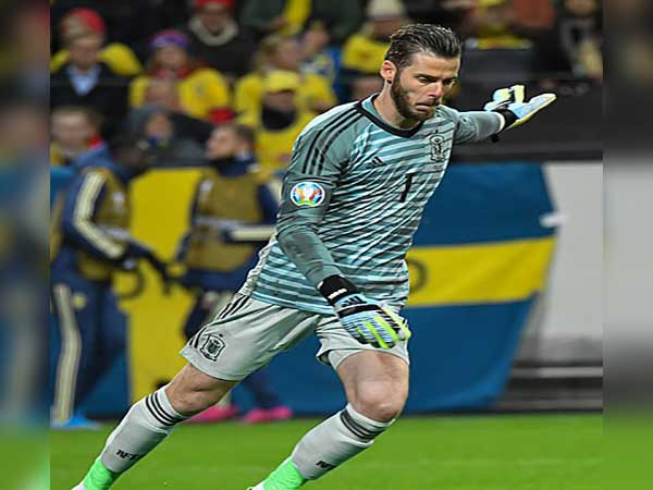 David de Gea blunders as Chelsea beats Man Utd to reach the FA Cup final