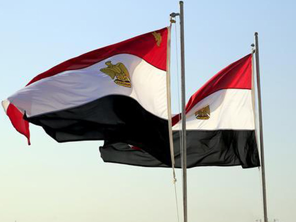 Egyptians protest near border crossing to push for Gaza aid access
