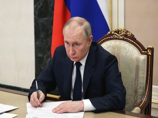 Putin warns of tough action after US rumours about allowing Ukraine to launch long-range strikes