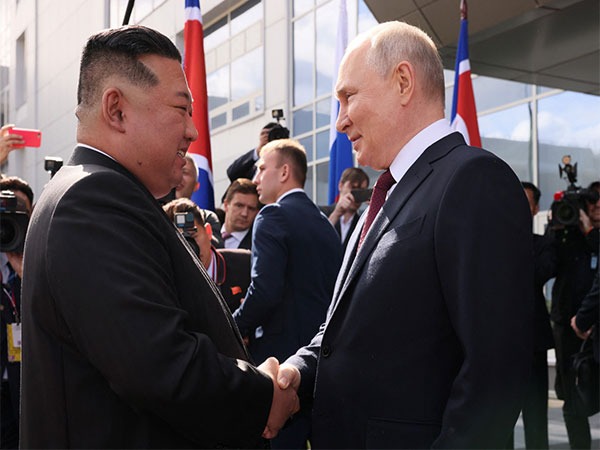 Kim and Putin pledge stronger ties on Korean Liberation day