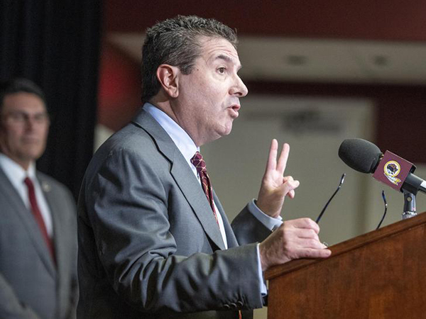 Redskins' Daniel Snyder wishes everyone 'Happy Thanksgiving' in Ron Rivera introductory press conference