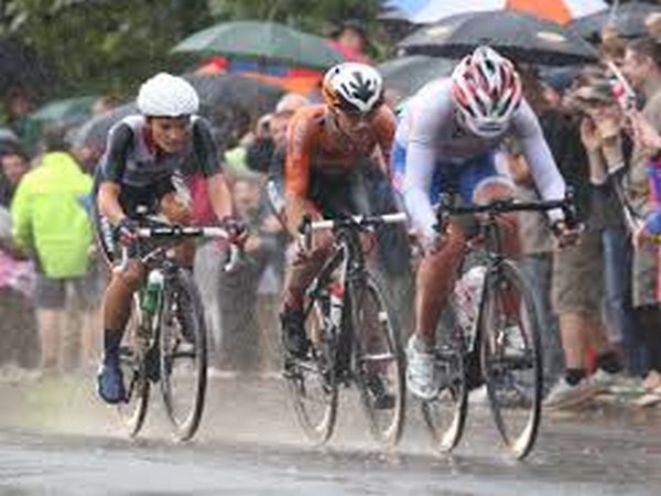 Roglic throws down gauntlet to retake lead in Vuelta
