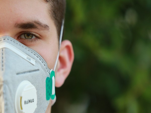 Israeli researchers invent invisible face mask to protect against viruses