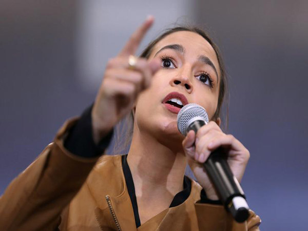Shapiro: AOC trying to explain economics is like 'a badger trying to explain calculus'