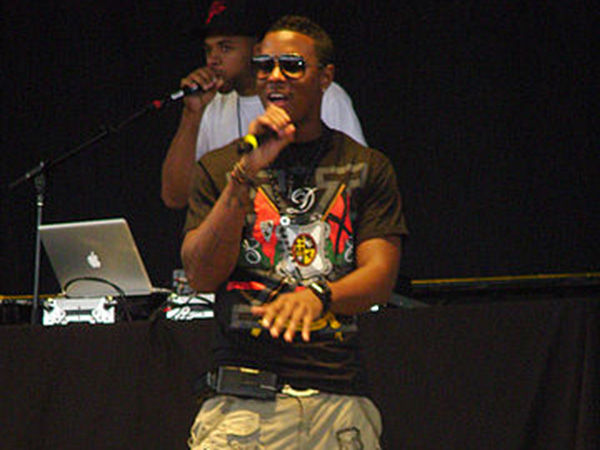 Singer-rapper Jeremih hospitalized with coronavirus is in ICU in critical condition