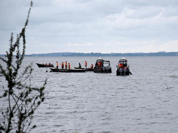 Eight migrants die trying to reach Britain by boat