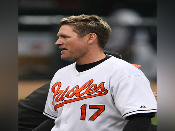 Aubrey Huff reacts to San Francisco Giants players kneeling during anthem: 'I'm Pro America'