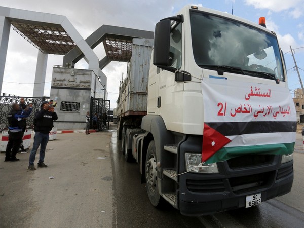Jordan carries out airdrop of medical supplies to southern Gaza