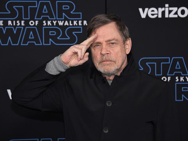 Mark Hamill wants Trump to 'pardon' notorious 'Star Wars Holiday Special'