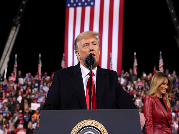 Trump's Estranged Niece Calls US President 'Cruel and Traitorous', Insists He Should Be Prosecuted