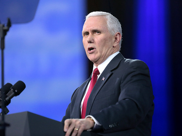 Pence: Trump 'fights' to 'keep promises' for a strong economy