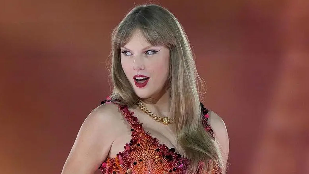 Taylor Swift reveals surprise Toy Story 5 song
