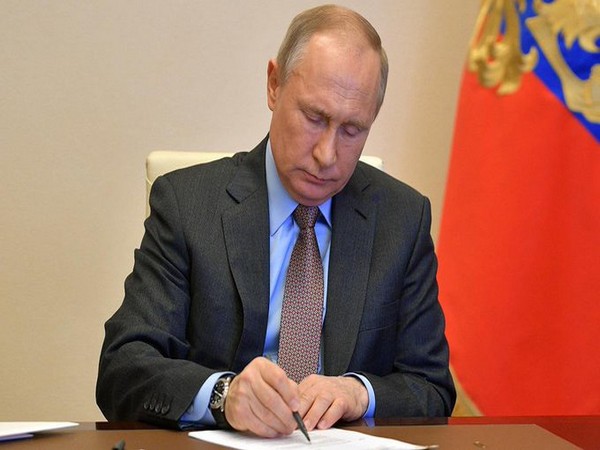 Putin appoints new deputy ministers for defense and foreign affairs