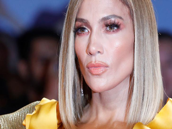 'Hustlers' star Jennifer Lopez heckled for wearing fur at Toronto Film Festival premiere