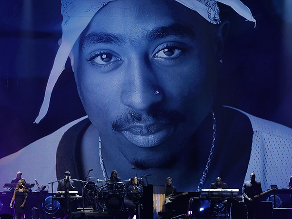 Kamala Harris names Tupac 'best rapper alive'