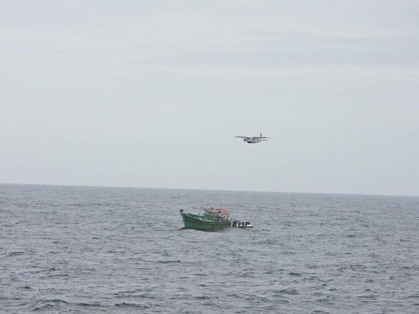 8 rescued from fishing boat capsizing off S. Korea's western coast