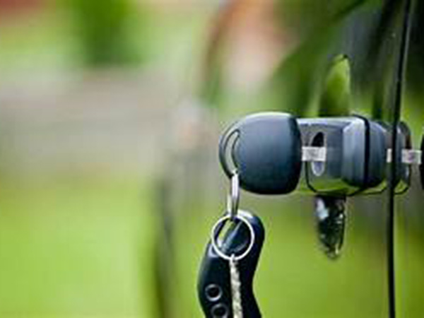 Pregnant Atlanta woman carjacks news van with pregnant reporter inside, police allege
