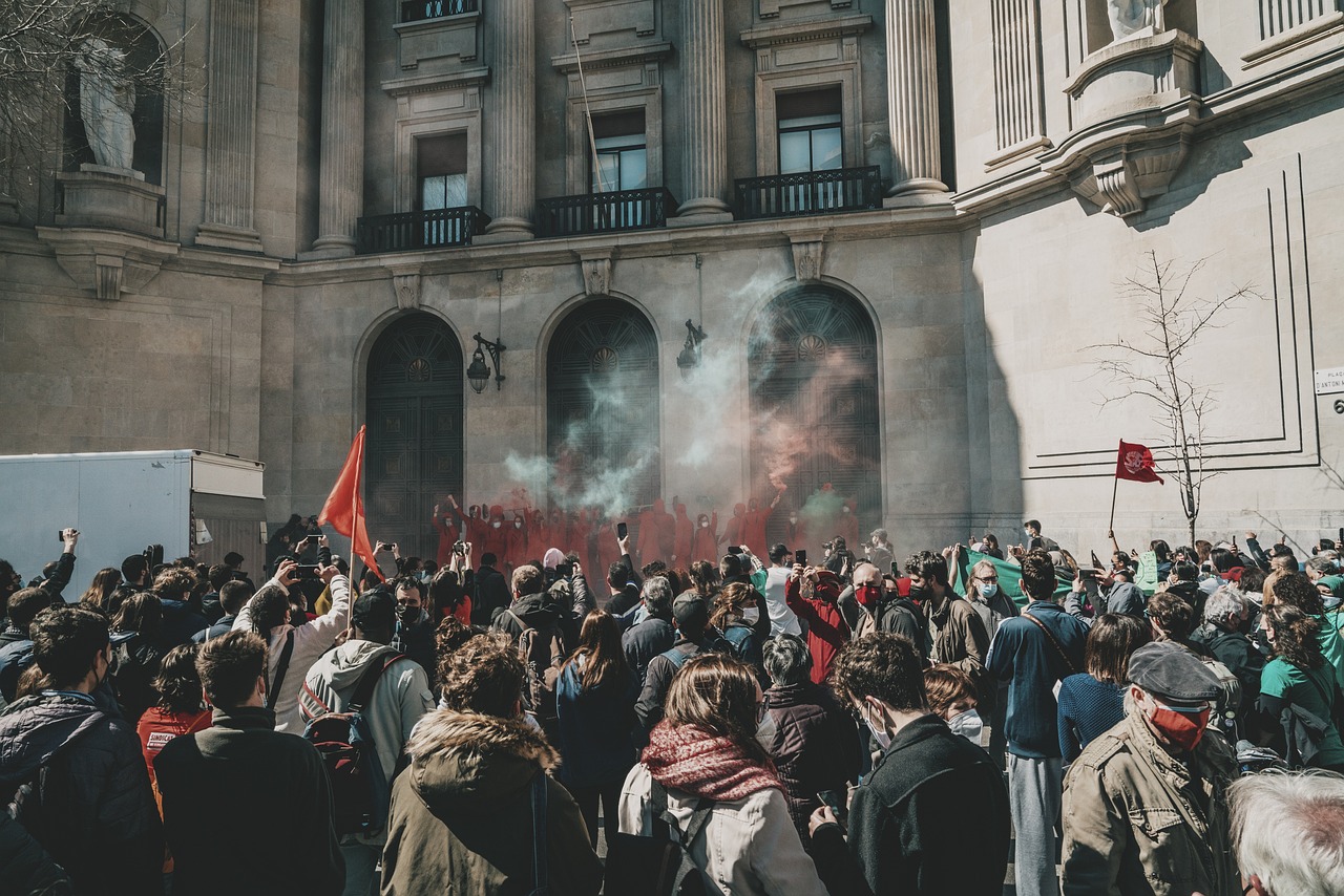 Thousands rally in France against new Prime Minister Barnier