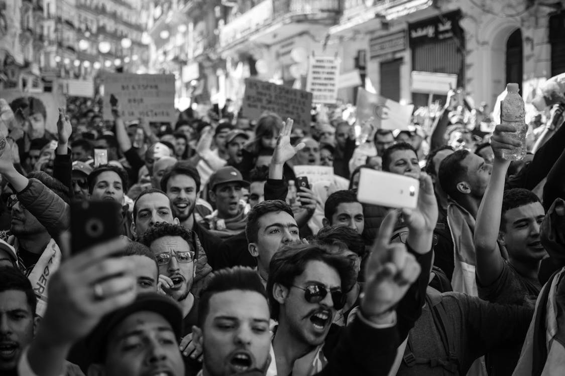 Protesters storm Mexican senate over controversial judicial reform