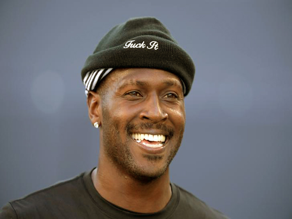 Antonio Brown used social media consultants to accelerate release from Raiders, report says