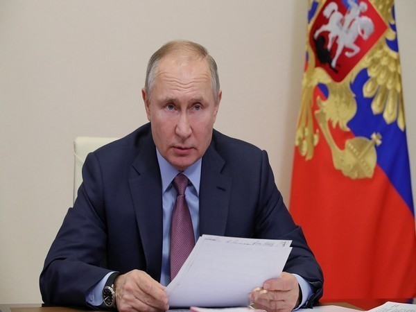Putin discusses climate change with Biden's envoy