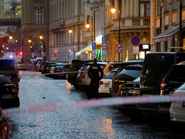 Gunman kills 15, wounds 24 at Prague university