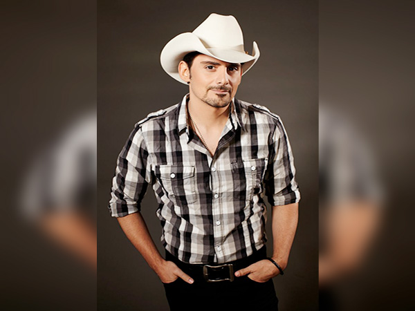 Brad Paisley surprises over 600 nurses with special 'Thank You' video message