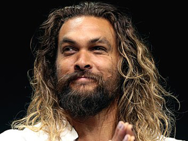 Jason Momoa on sticking to his Midwestern roots despite Hollywood fame: 'I'm a big family guy'