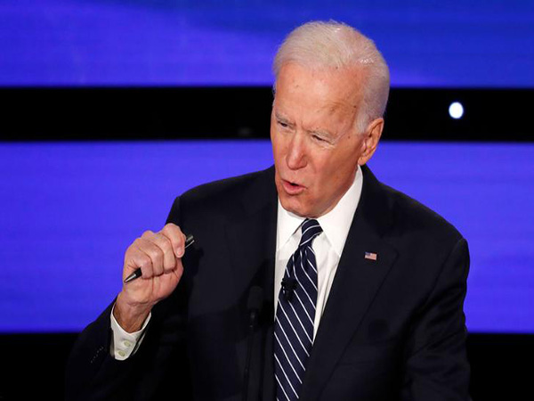 Biden, Buttigieg look to exploit Iowa opening as impeachment drags rivals back to DC