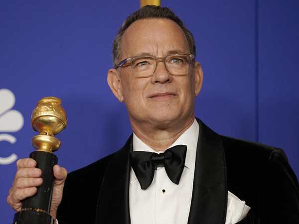 Tom Hanks Reaction To Ricky Gervais Golden Globes Monologue Goes