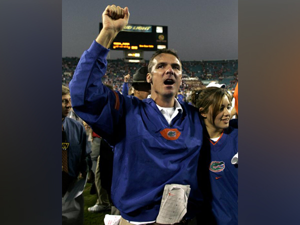 Urban Meyer's daughters come for ESPN anchor over crack about their father