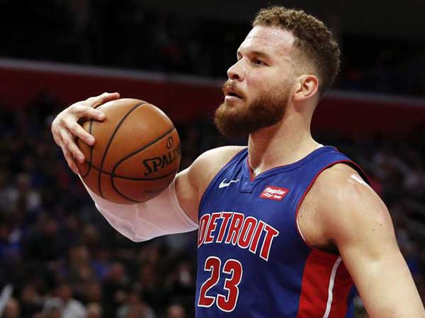 Blake Griffin roasts ex-girlfriend Kendall Jenner's parent Caitlyn Jenner for giving daughters 'daddy issues'