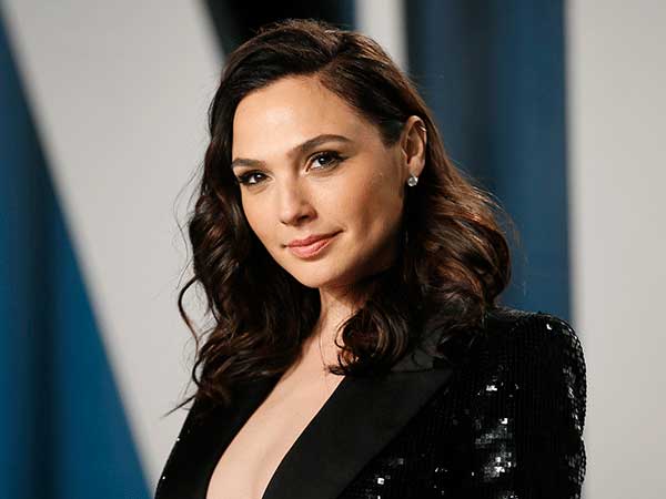 'Wonder Woman 1984' release postponed again to Christmas Day